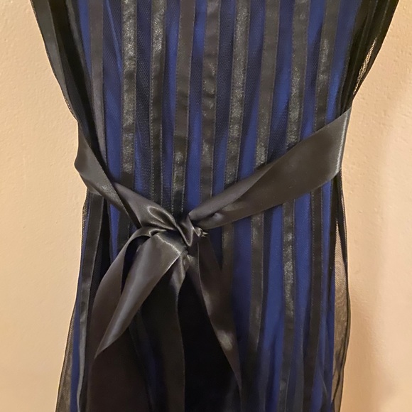 Great For Prom/Wedding Le Chateau - Gorgeous Vintage Inspired Dress - Picture 5 of 10